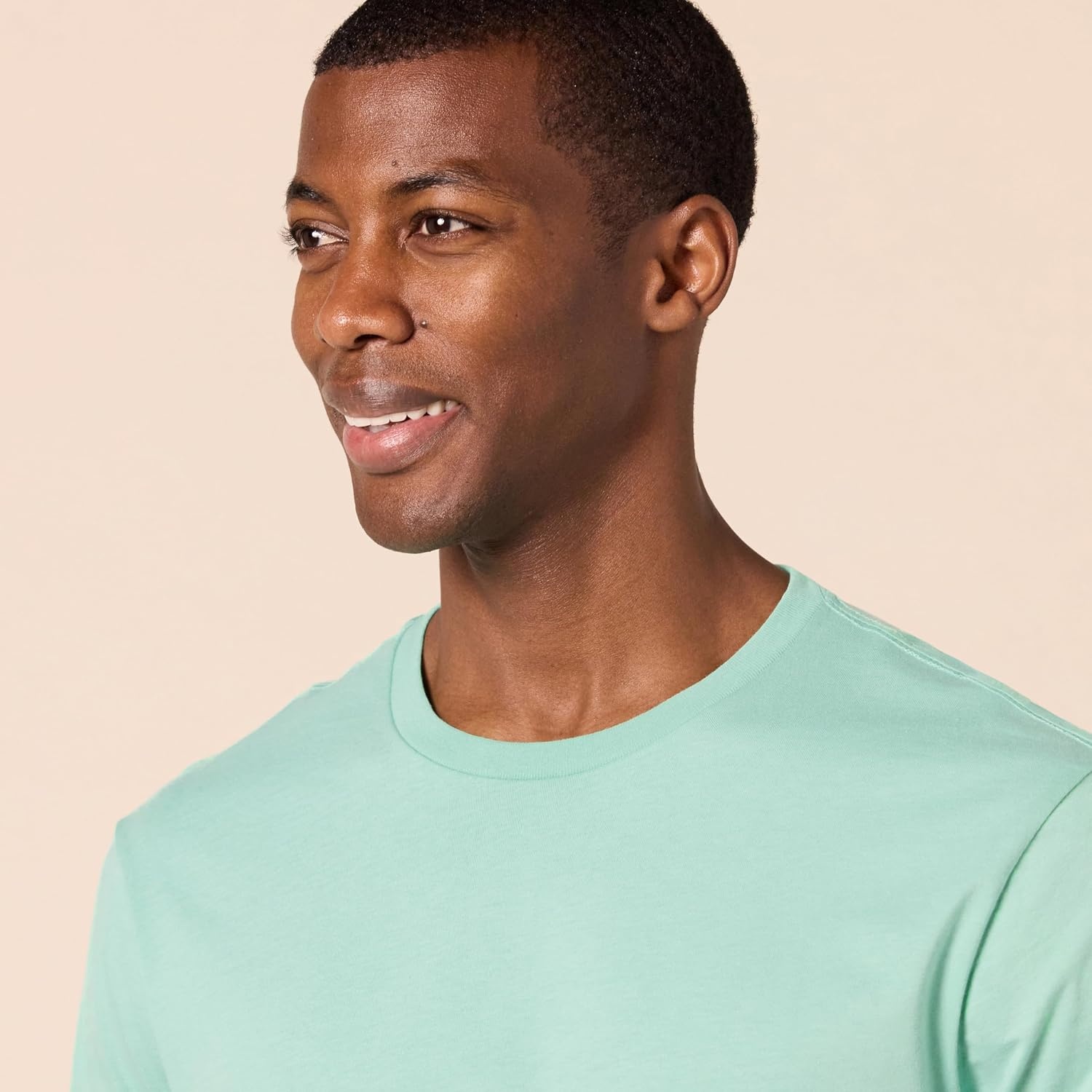 image:imageAmazon Essentials Mens SlimFit Crewneck Short Sleeve Cotton TShirtsWhiteAqua