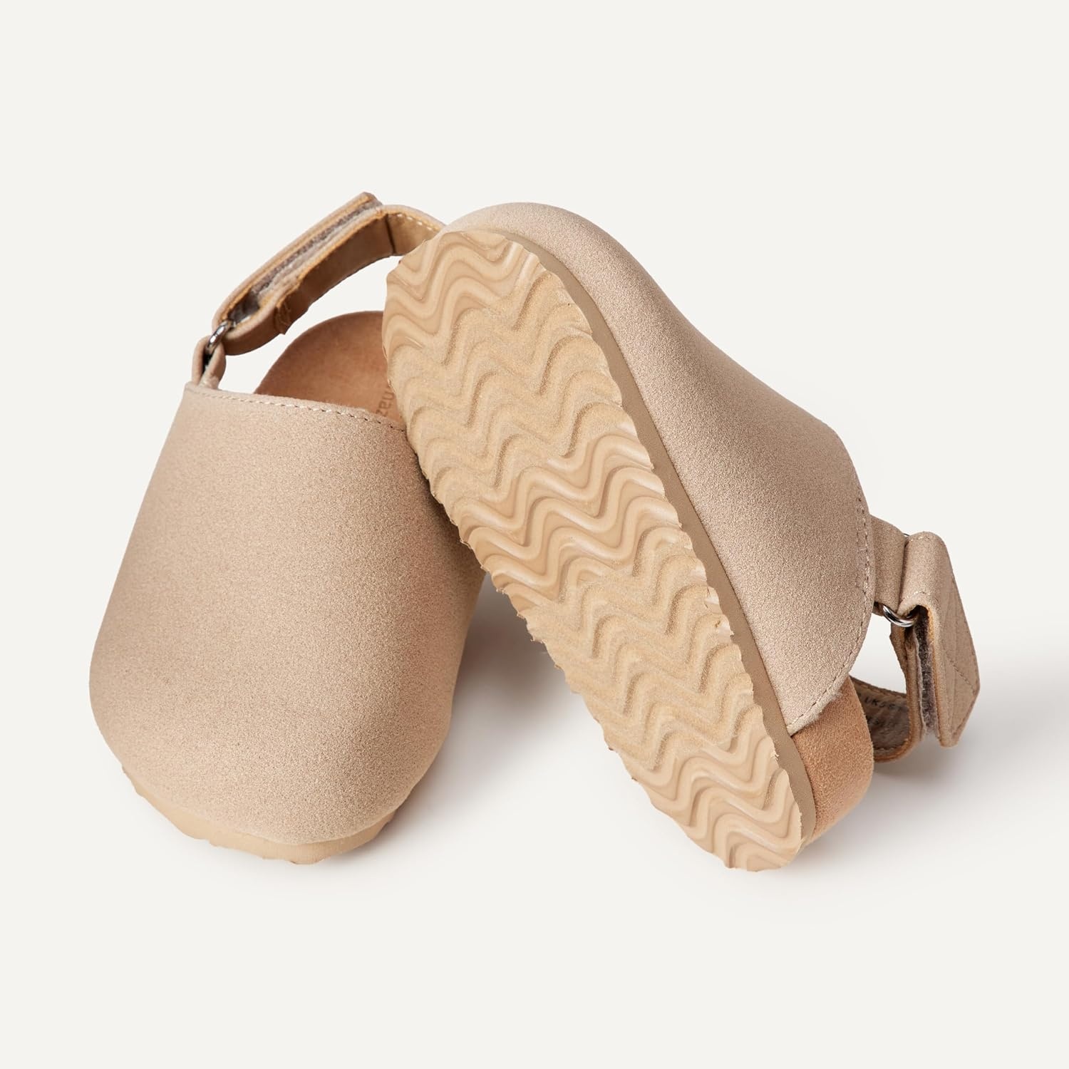 image:imageAmazon Essentials Unisex Kids Comfort ClogsSand