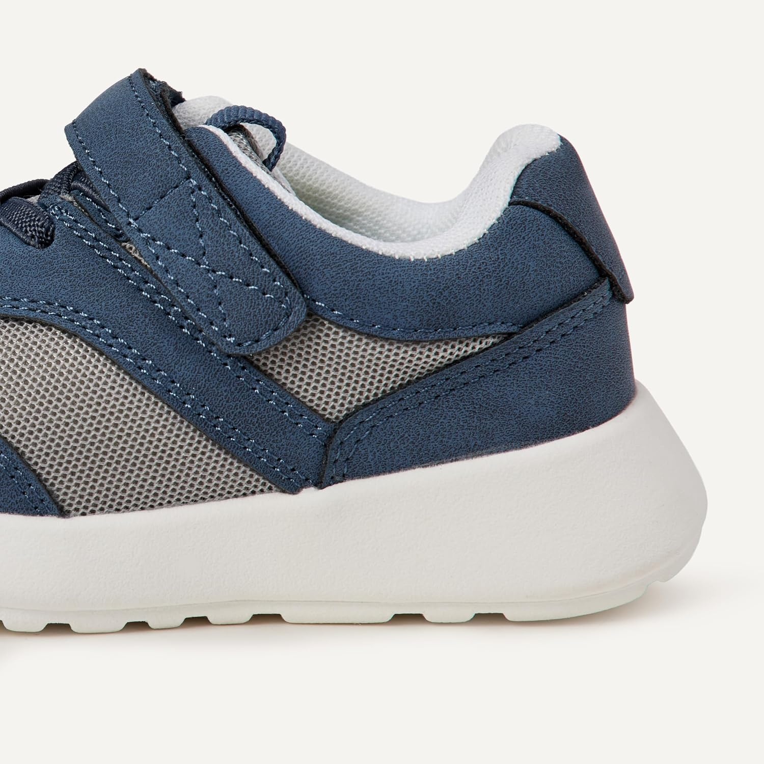 image:imageAmazon Essentials Unisex Kids and Toddlers Hook and Loop Athletic Sneakers for Boys and GirlsNavy