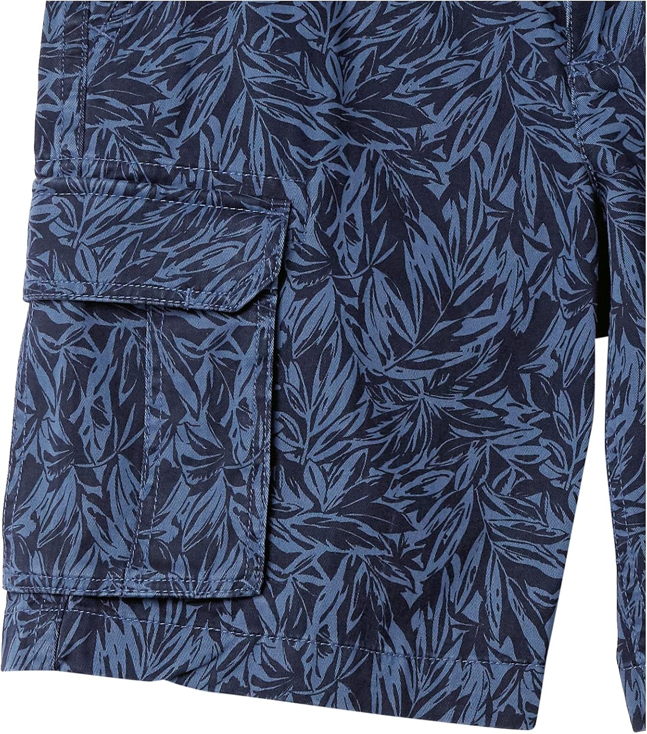 image:imageAmazon Essentials Mens 10 ClassicFit Cotton Twill Cargo Shorts Multiple Pockets Available in Big amp TallIndigo Palm Leaf Print