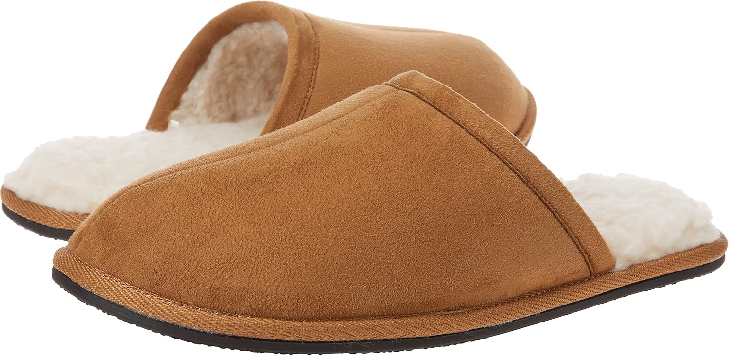 image:imageAmazon Essentials Mens Cozy Non Slip House SlippersChestnut Brown Microsuede