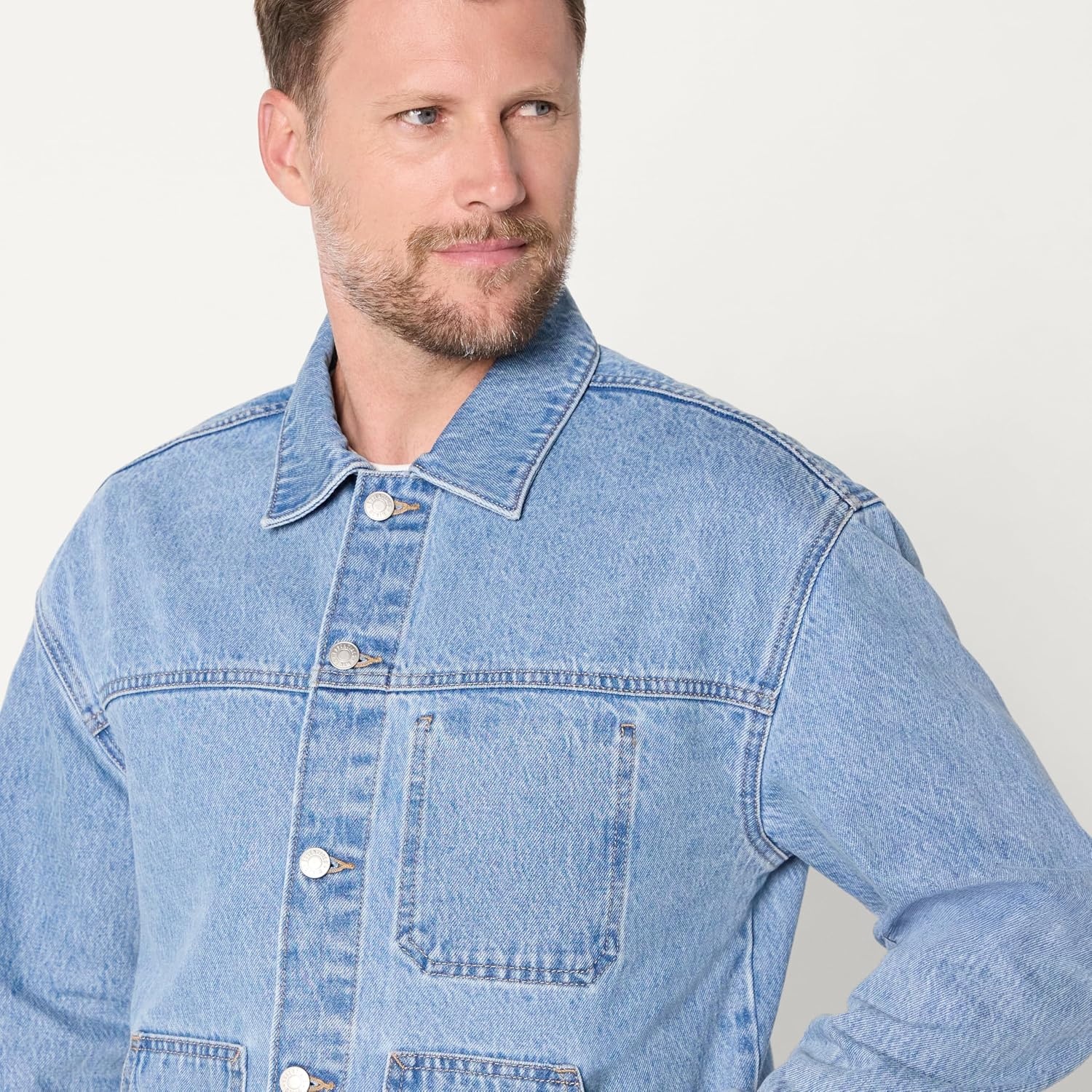image:imageAmazon Essentials Mens Heavyweight Rigid Denim RelaxedFit Utility Jacket with Pockets Shank Button ClosureVintage Blue