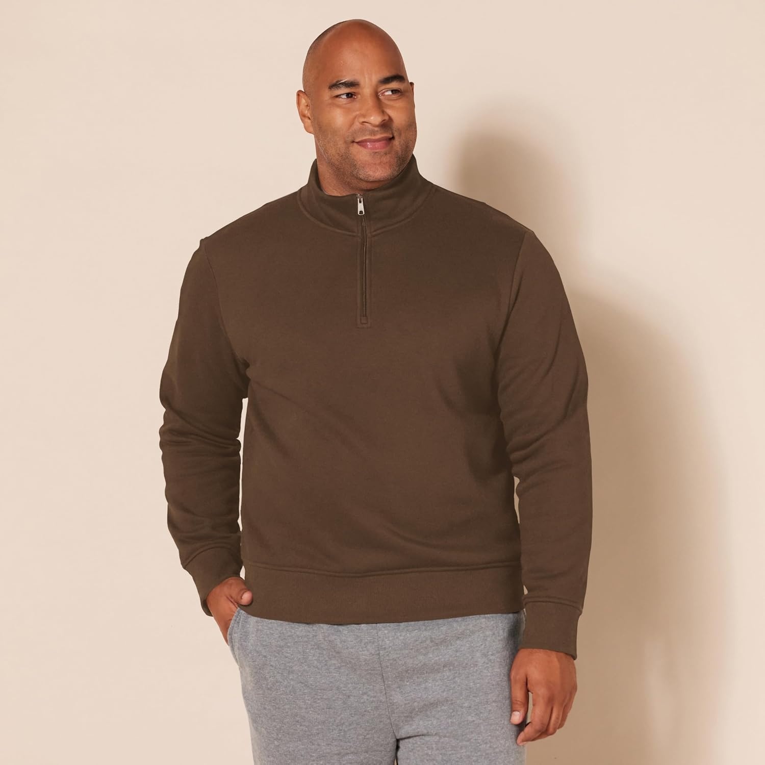 image:imageAmazon Essentials Mens Regular Fit LongSleeve QuarterZip Pullover Fleece Sweatshirt with Mock Neck MidweightMedium Brown