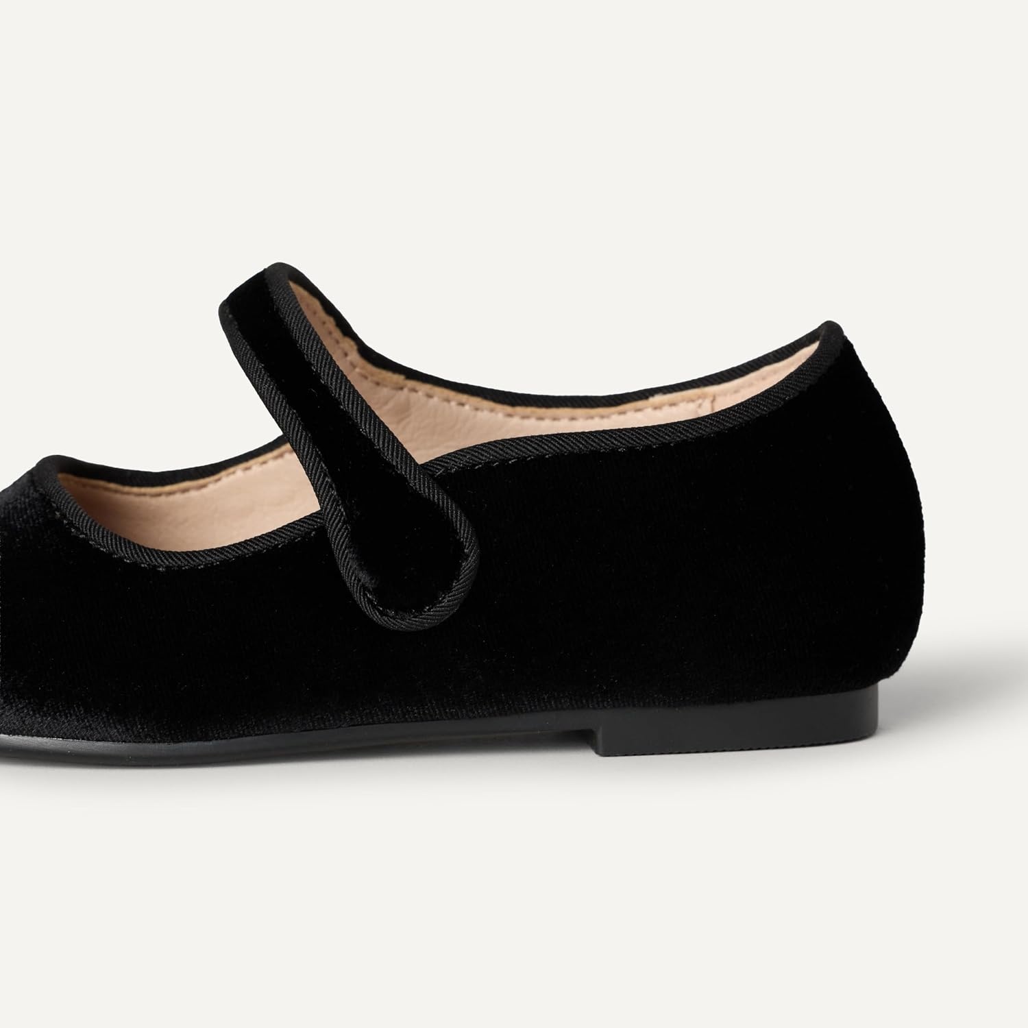 image:imageAmazon Essentials x Sofia Grainge Toddler Girls Mary Jane Ballet Flat ShoesBlack
