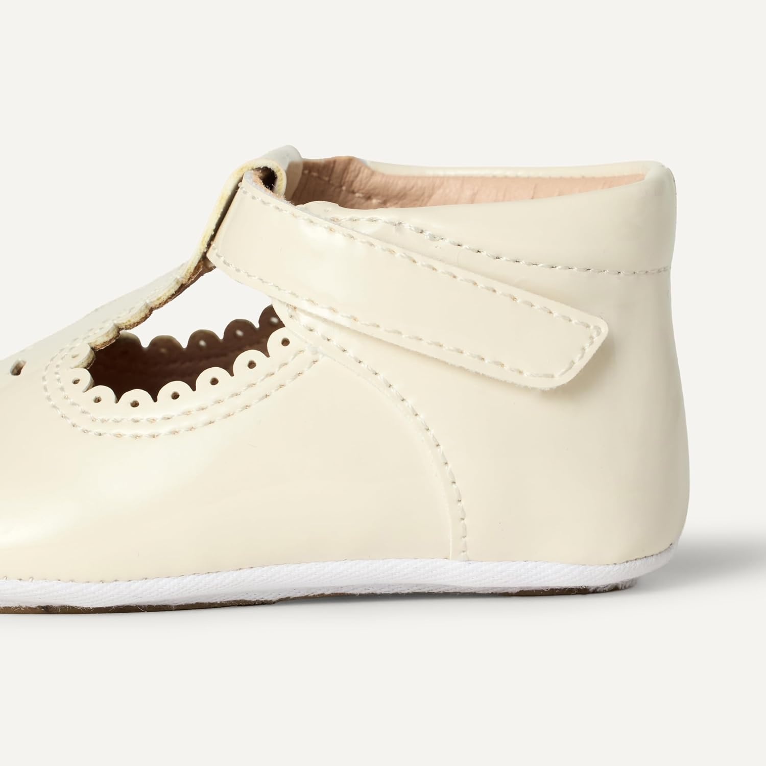 image:imageAmazon Essentials x Sofia Grainge Toddlers and Baby Girls NonSlip Mary Jane ShoesOffwhite