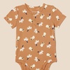 Amazon Essentials Unisex Babies’ Short Sleeve Henley Bodysuit, Pack of 2(Pale Peach/Lion and Pony)