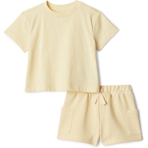 Amazon Essentials x Sofia Grainge Babies, Toddlers, and Boys’ T-Shirt and Short Play Set, Multipacks(Light Tan)