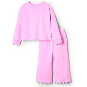 Amazon Essentials x Sofia Grainge Toddlers and Baby Girls’ French Terry Sweatshirt Pant and Top Set(Pink)