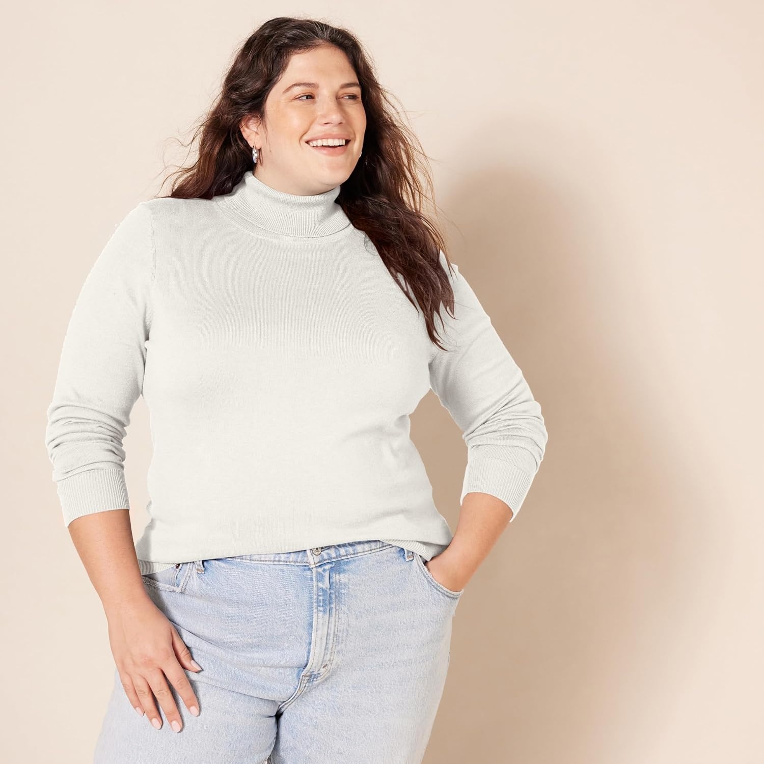 image:imageAmazon Essentials Womens ClassicFit Lightweight LongSleeve SweaterIvory