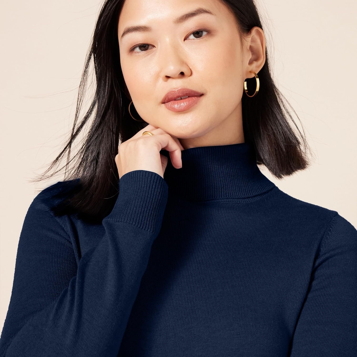 image:imageAmazon Essentials Womens ClassicFit Lightweight LongSleeve SweaterNavy