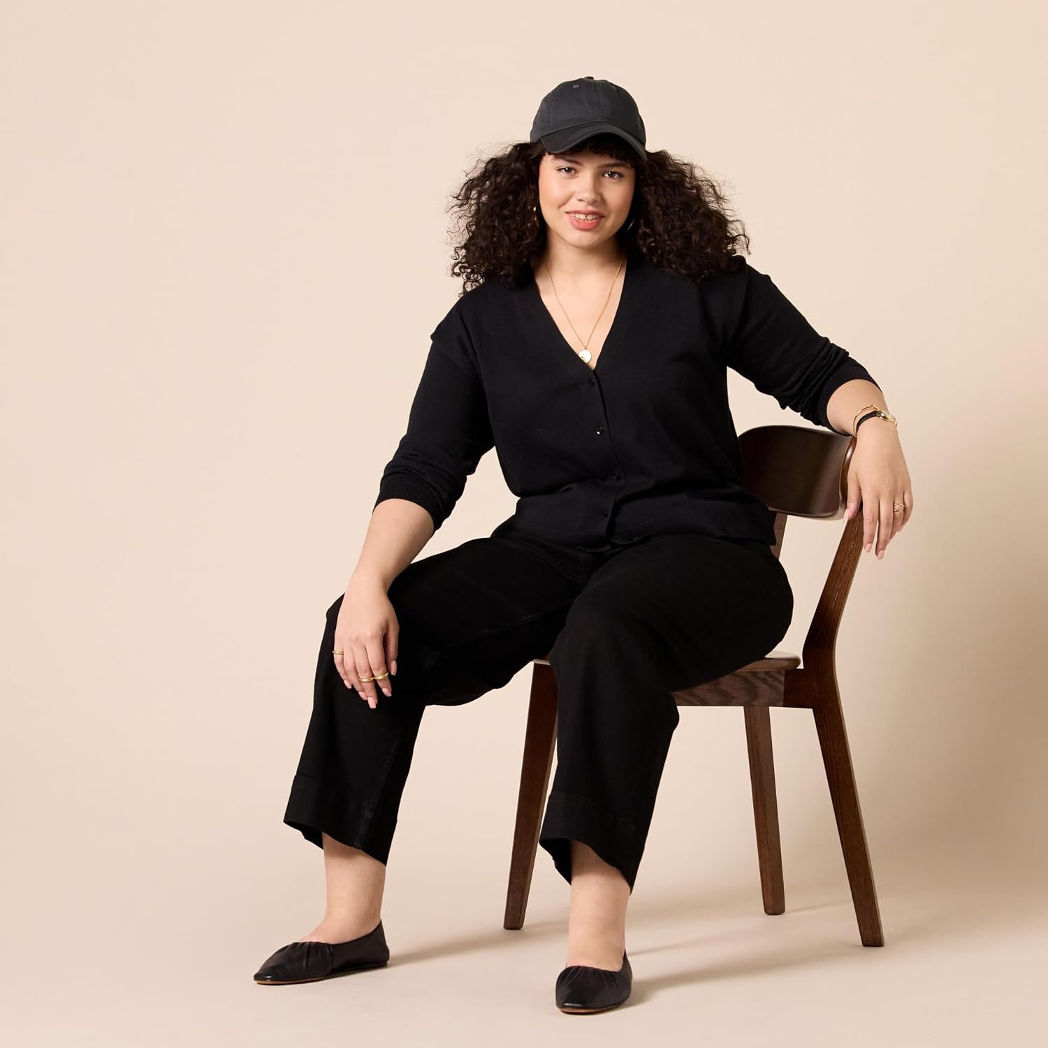image:imageAmazon Essentials Womens Lightweight Cardigan SweaterBlack