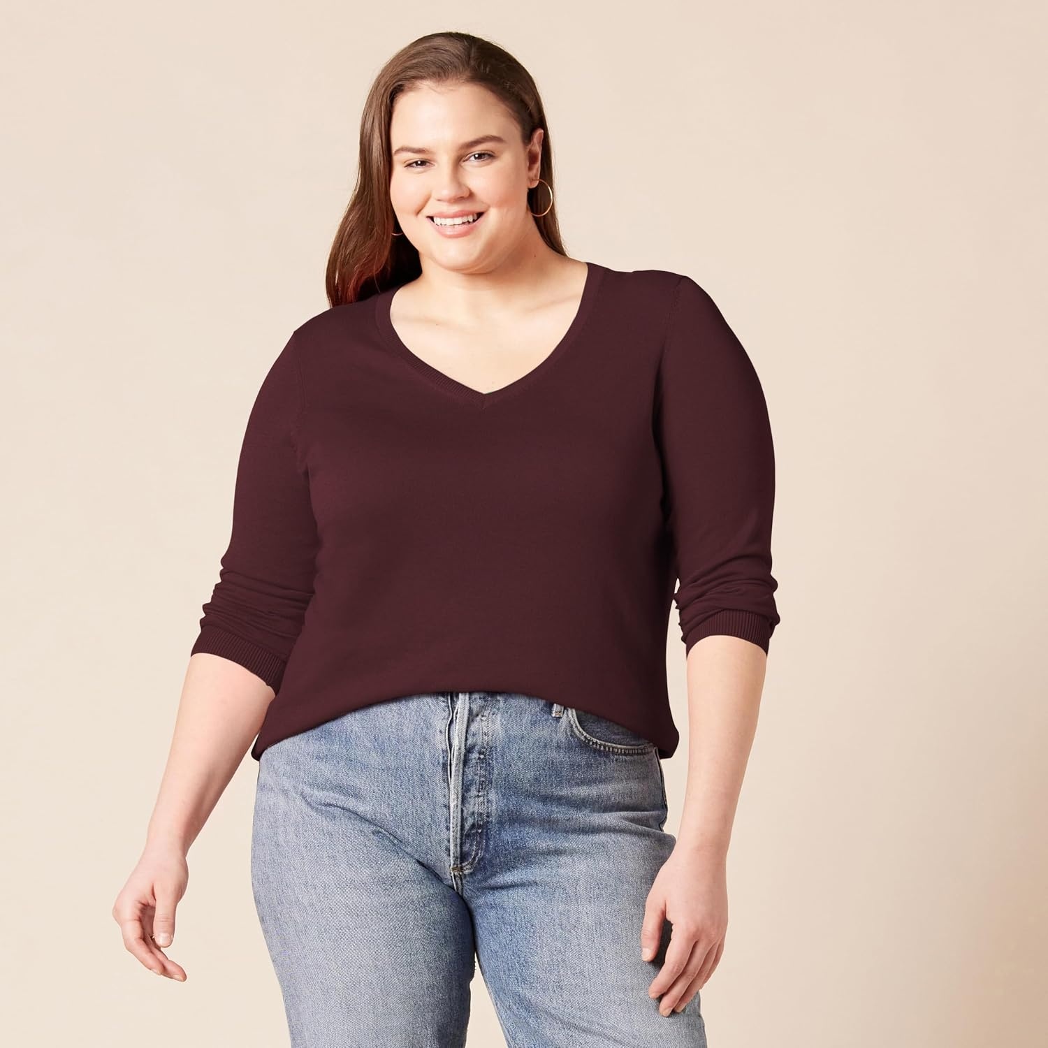 image:imageAmazon Essentials Womens Lightweight LongSleeve VNeck SweaterBurgundy