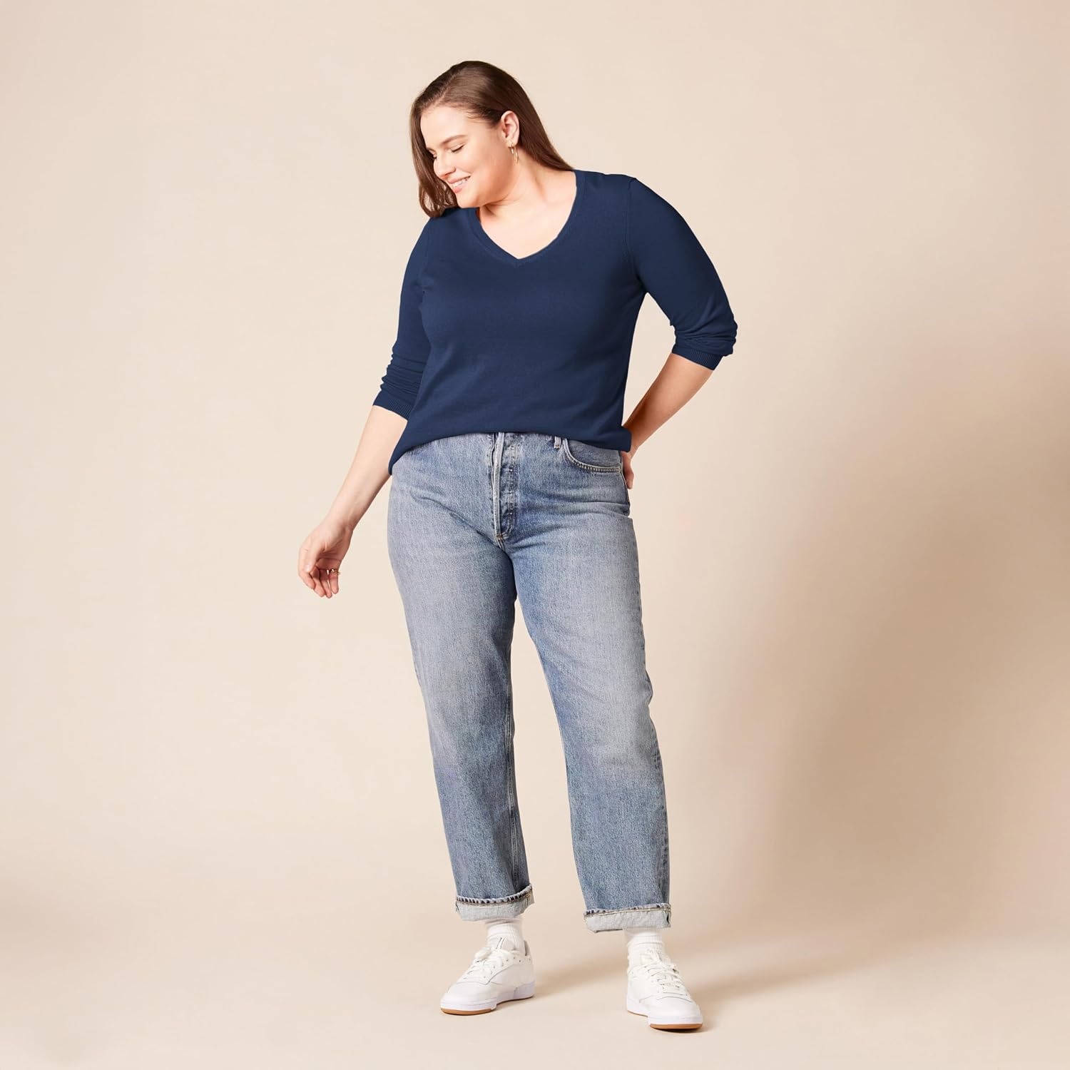 image:imageAmazon Essentials Womens Lightweight LongSleeve VNeck SweaterNavy