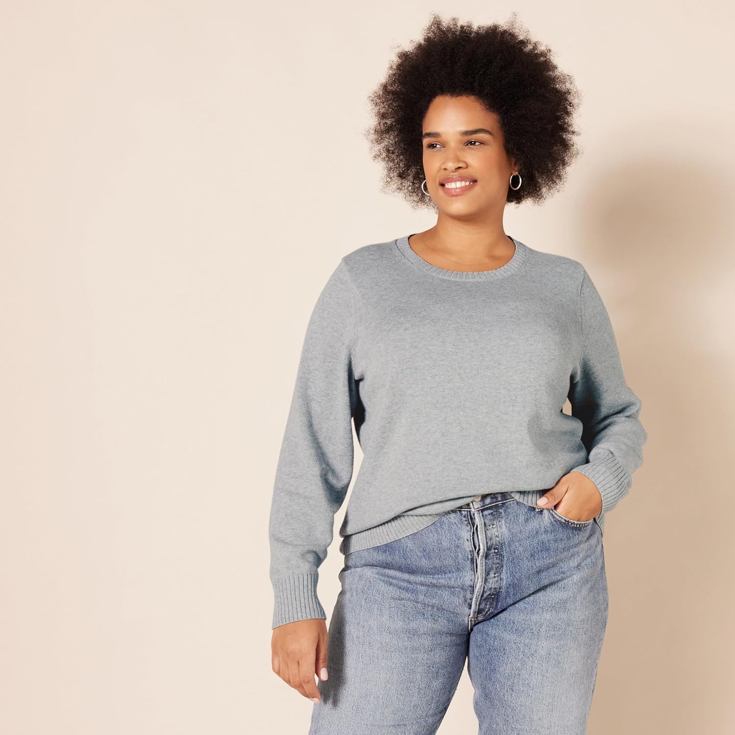 image:imageAmazon Essentials Womens Lightweight Soft Crewneck Sweater 100 Cotton PlusLight Grey Heather