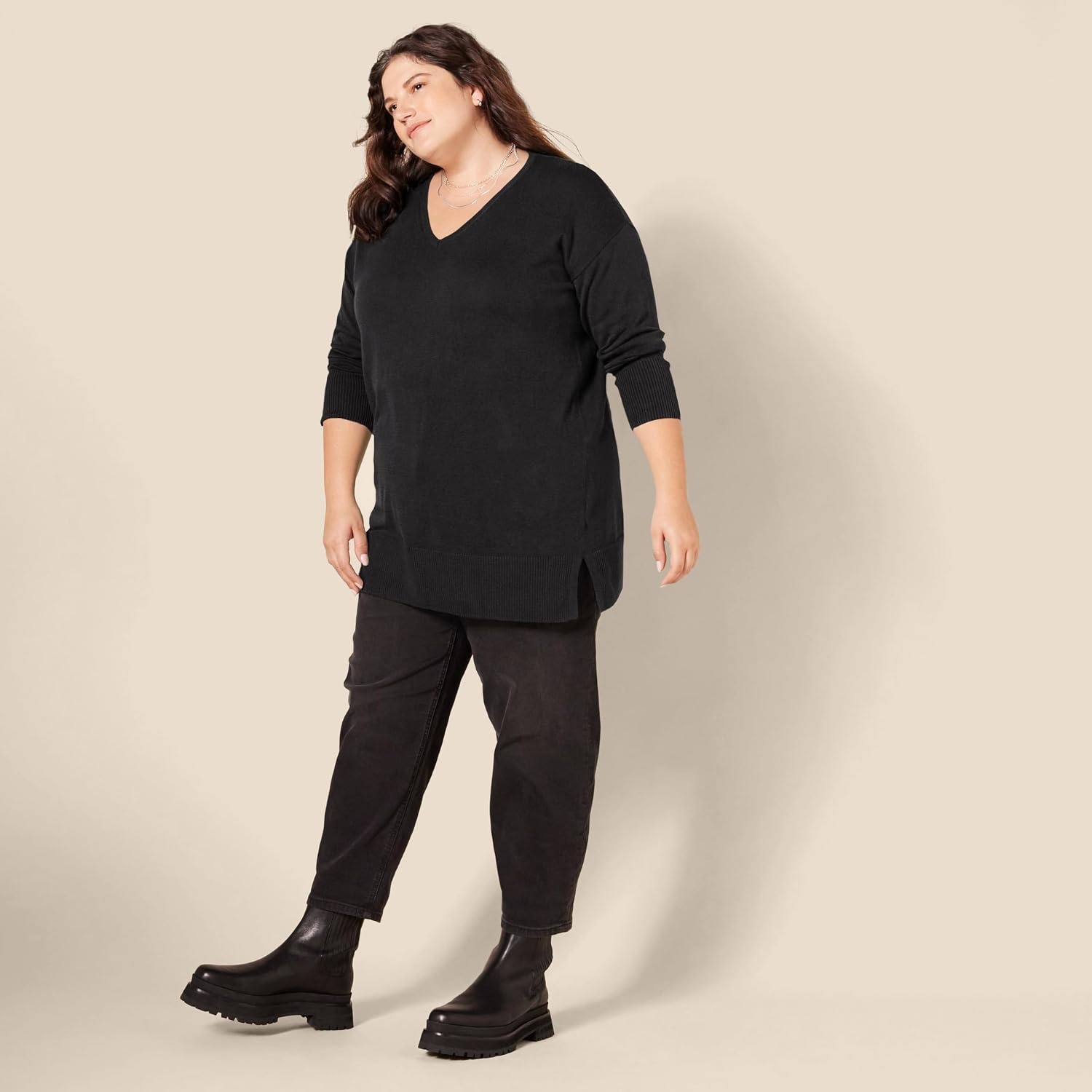 image:imageAmazon Essentials Womens Regular Fit Lightweight VNeck Tunic Sweater Long SleeveBlack