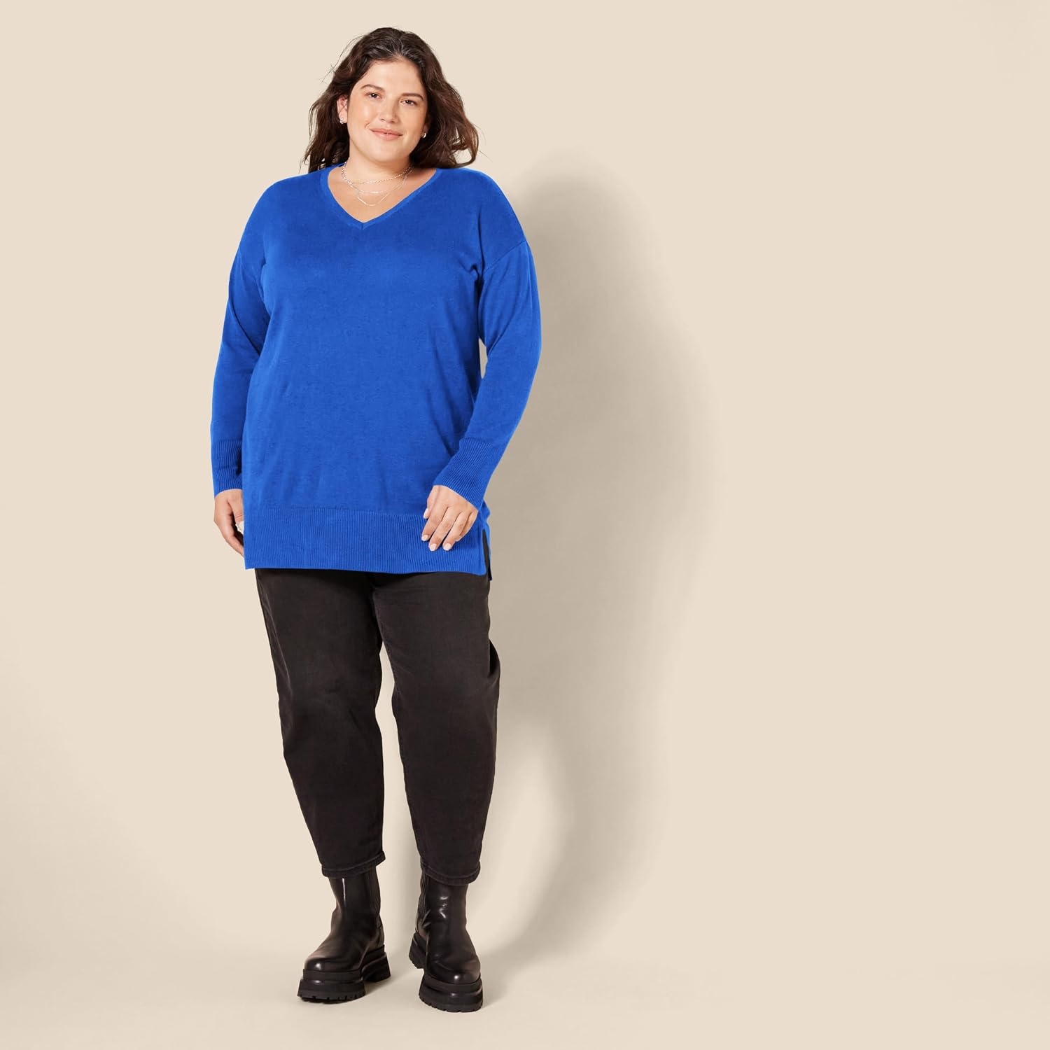 image:imageAmazon Essentials Womens Regular Fit Lightweight VNeck Tunic Sweater Long SleeveBright Blue