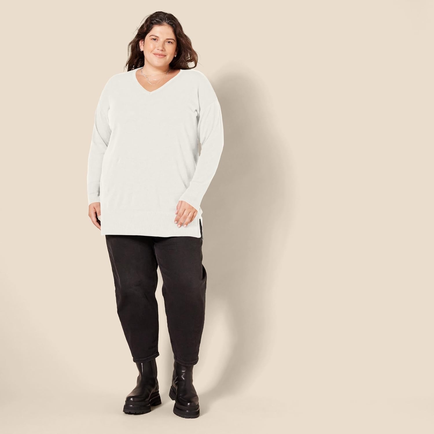 image:imageAmazon Essentials Womens Regular Fit Lightweight VNeck Tunic Sweater Long SleeveIvory