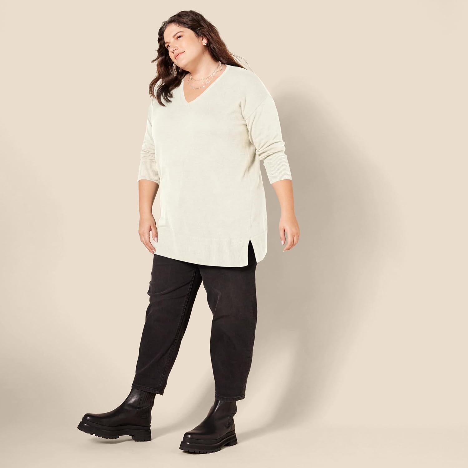image:imageAmazon Essentials Womens Regular Fit Lightweight VNeck Tunic Sweater Long SleeveOatmeal Heather