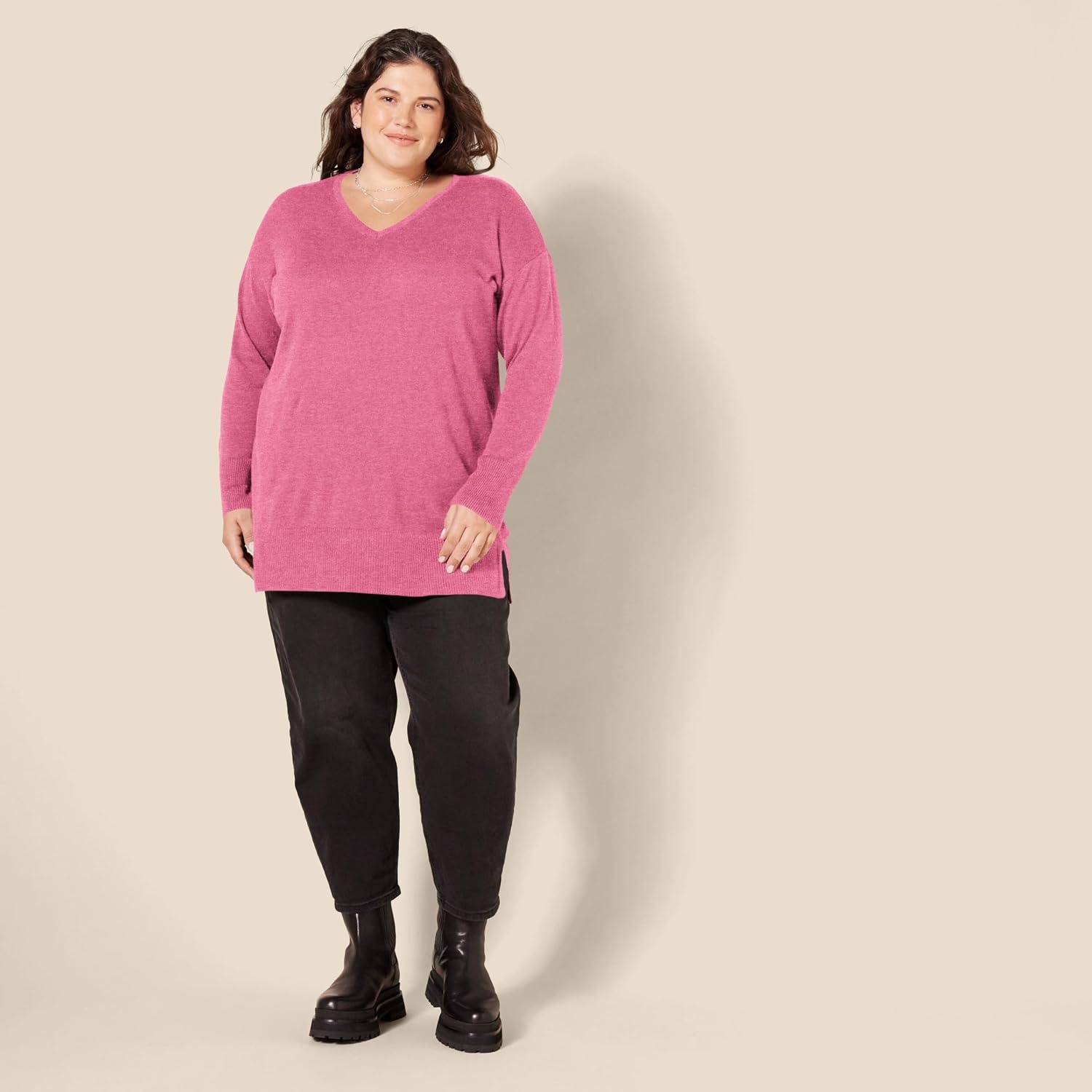 image:imageAmazon Essentials Womens Regular Fit Lightweight VNeck Tunic Sweater Long SleevePink Heather