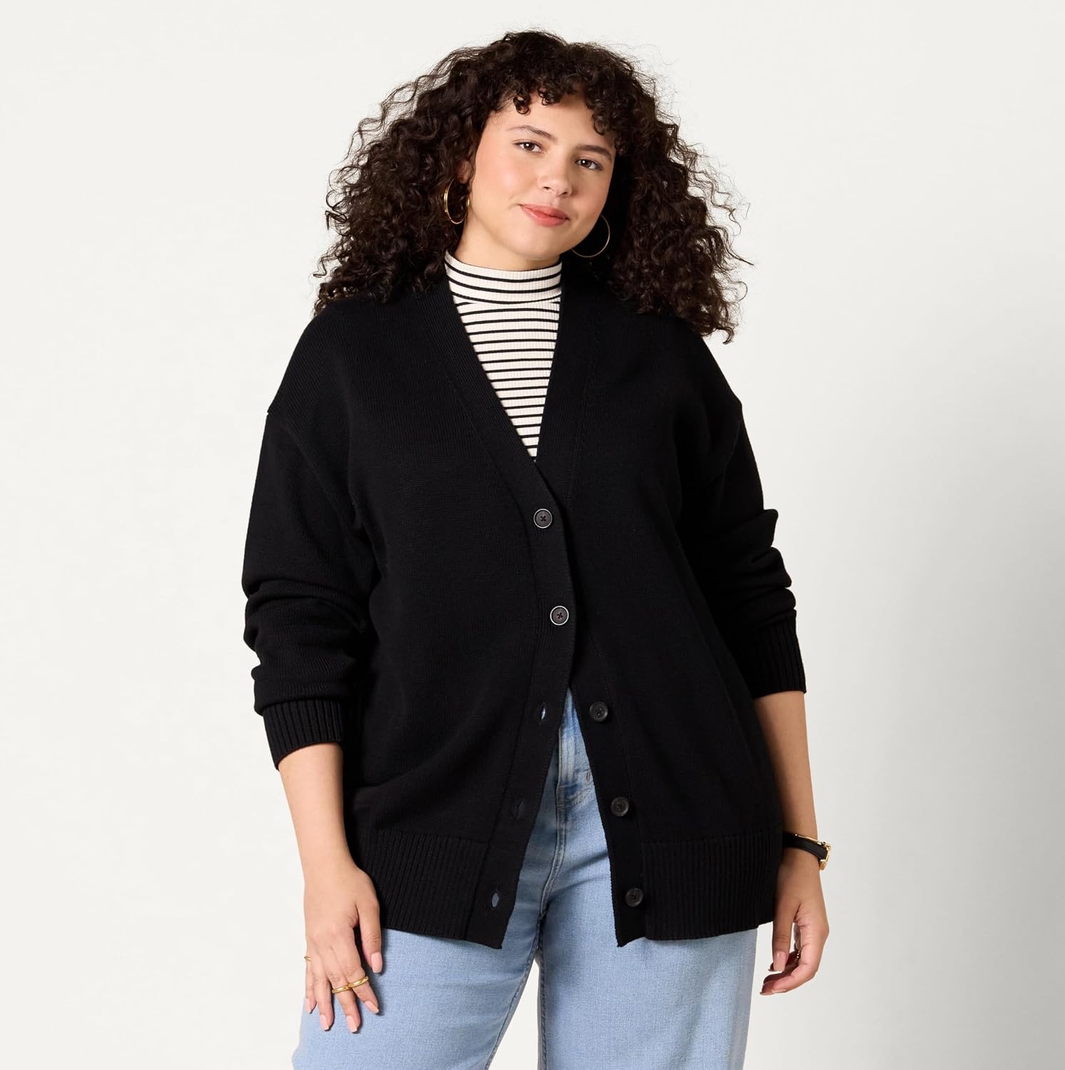 image:imageAmazon Essentials Womens Relaxed Fit Midweight Cardigan SweaterBlack