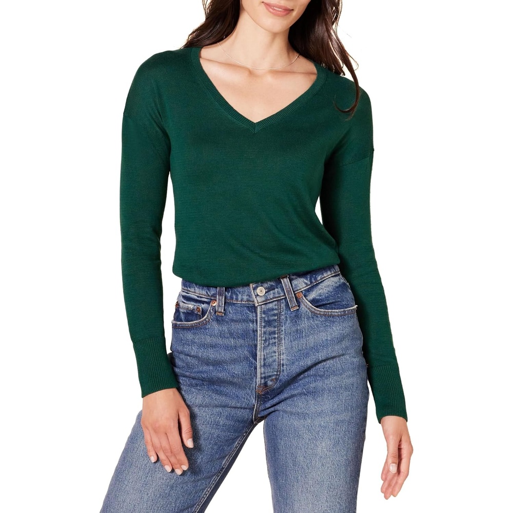 image:imageAmazon Essentials Womens Regular Fit Lightweight VNeck Tunic Sweater Long SleeveDark Green