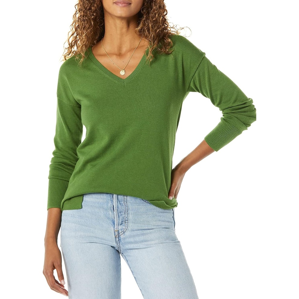 image:imageAmazon Essentials Womens Regular Fit Lightweight VNeck Tunic Sweater Long SleeveGreen