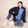 Amazon Essentials Women’s Classic-Fit Lightweight Long-Sleeve Sweater(Blue)