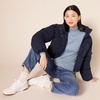 Amazon Essentials Women’s Classic-Fit Lightweight Long-Sleeve Sweater(Light Indigo Heather)