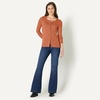 Amazon Essentials Women’s Lightweight Crewneck(Caramel)