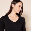 Amazon Essentials Women’s Lightweight Long-Sleeve V-Neck Sweater(Black)