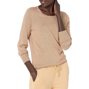 Amazon Essentials Women’s Long-Sleeve Lightweight Crewneck Sweater, Flattering (Available in Plus Size)(Camel Heather)