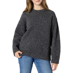 Amazon Essentials Women’s Oversized-Fit Faux Mohair Crewneck Sweater(Charcoal Heather)