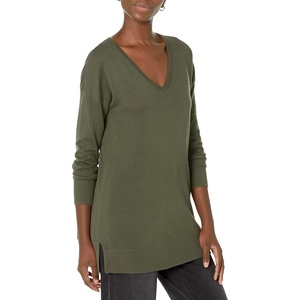 Amazon Essentials Women’s Regular Fit Lightweight V-Neck Tunic Sweater, Long Sleeve(Olive)