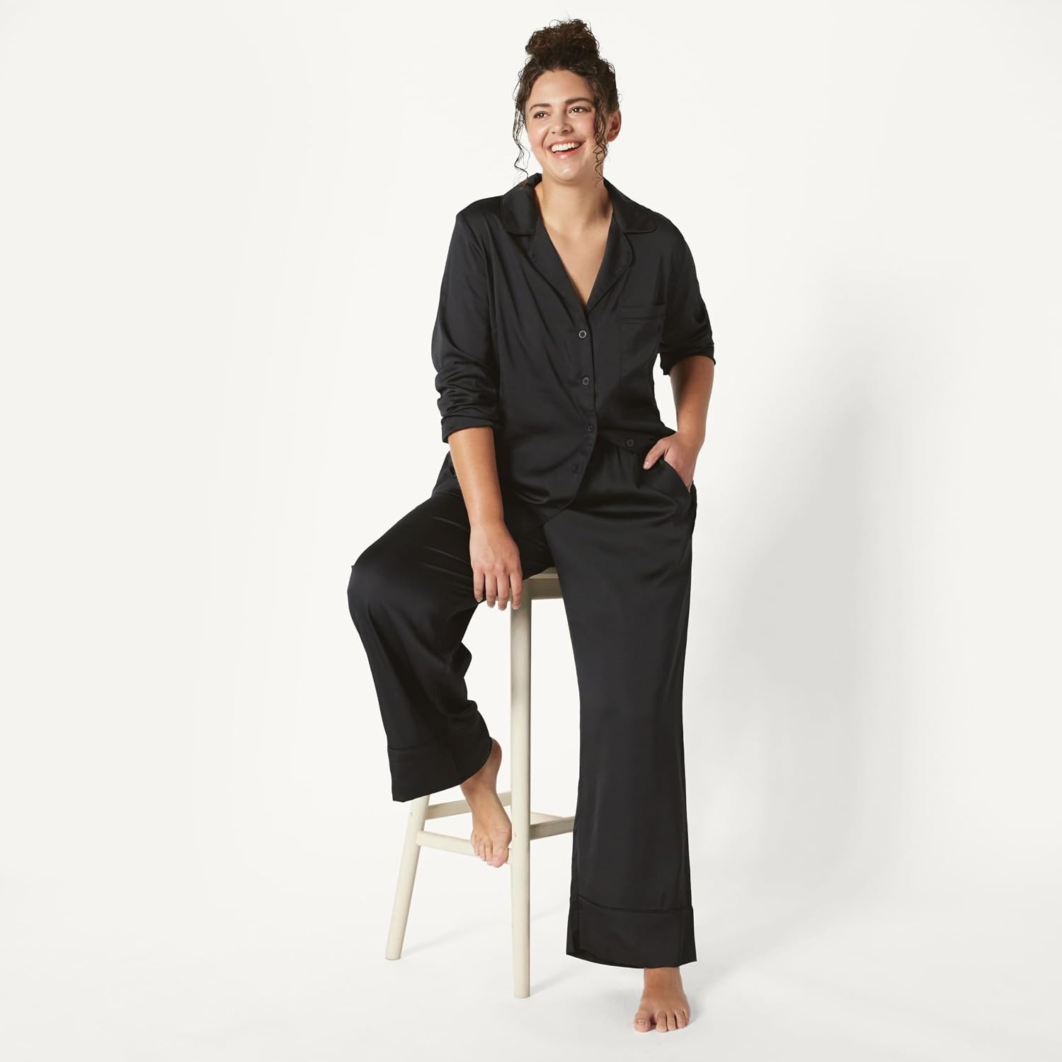 image:imageAmazon Essentials Womens Satin Long Sleeve Shirt and Pant Pajama SetBlack