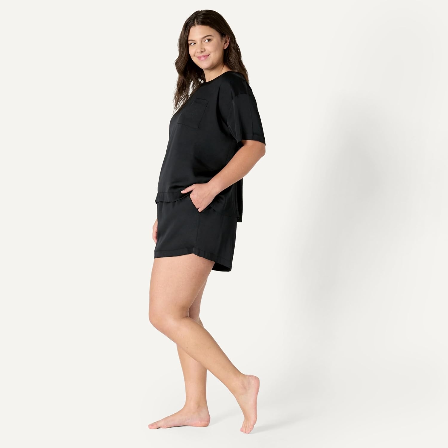image:imageAmazon Essentials Womens Satin Pajama Top and Shorts SetBlack