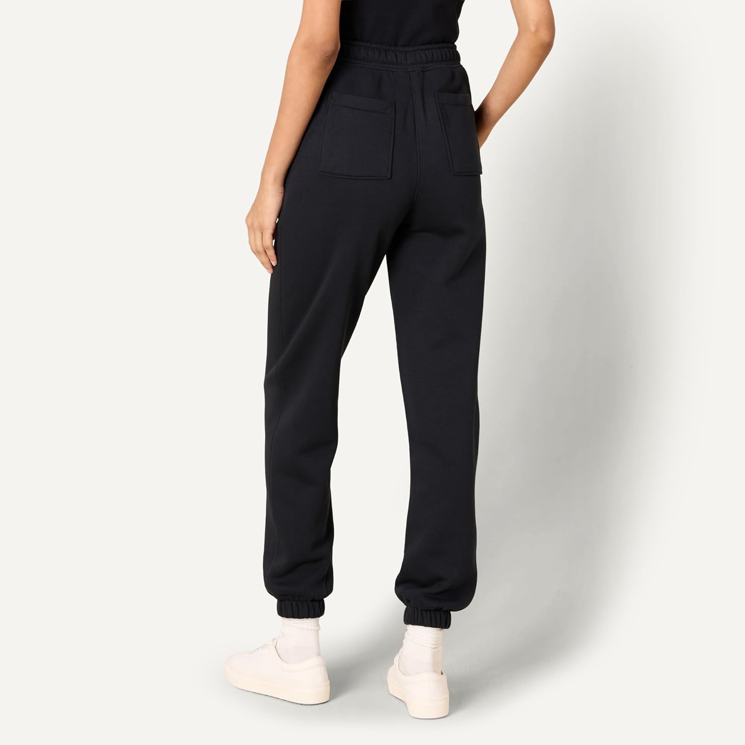 image:imageAmazon Essentials x Sofia Grainge Womens HighRise RelaxedFit Jogger with Elastic WaistBlack