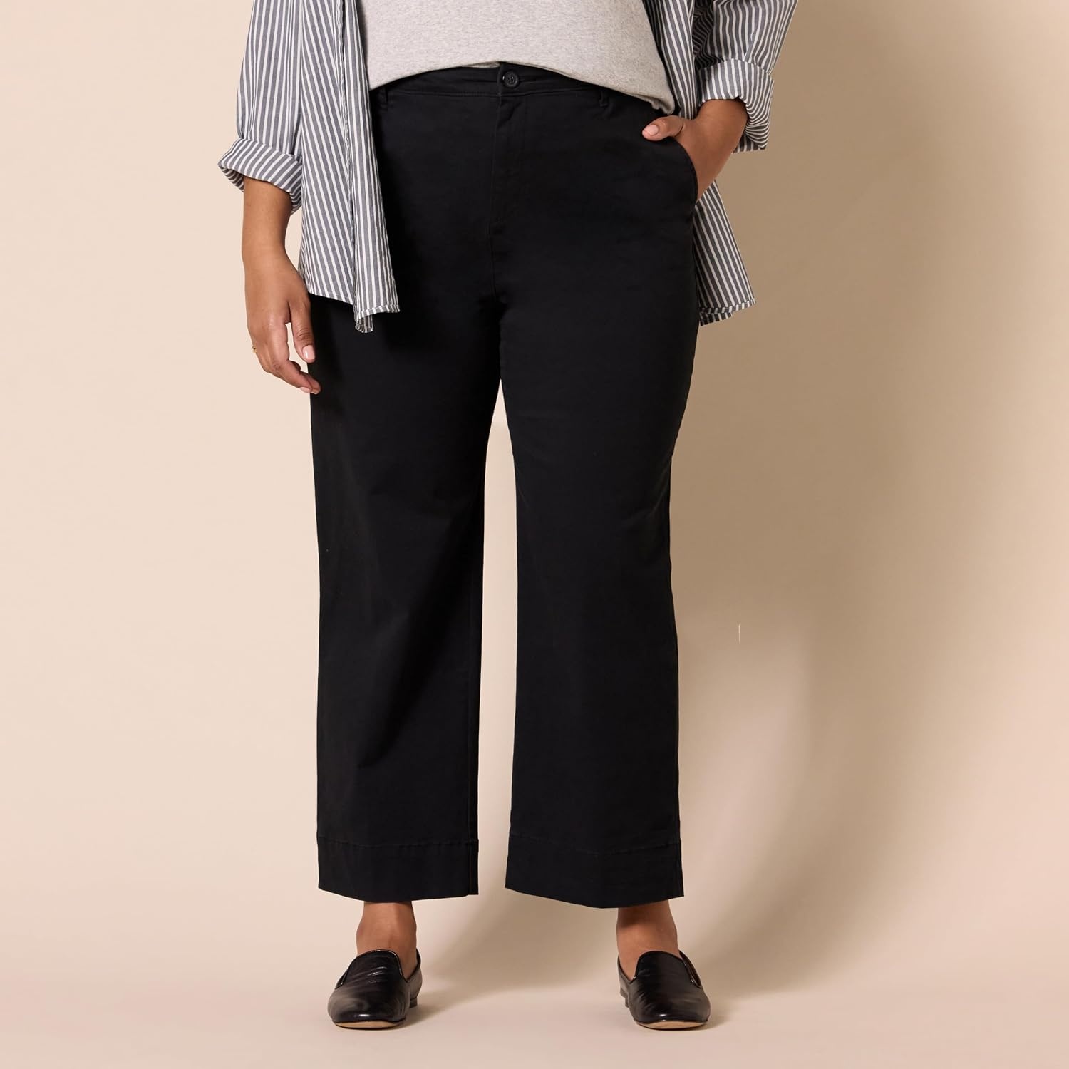 image:imageAmazon Essentials Womens HighRise Wide Leg Khaki Pant Stretchy Business CasualBlack