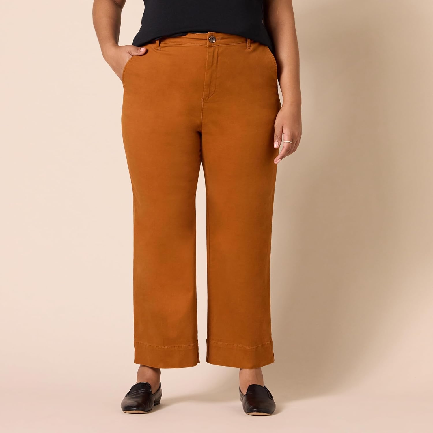 image:imageAmazon Essentials Womens HighRise Wide Leg Khaki Pant Stretchy Business CasualCaramel