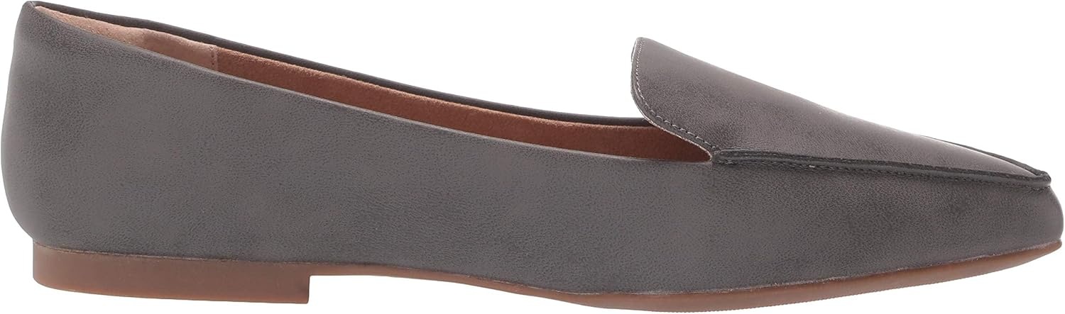 image:imageAmazon Essentials Womens Loafer FlatCharcoal