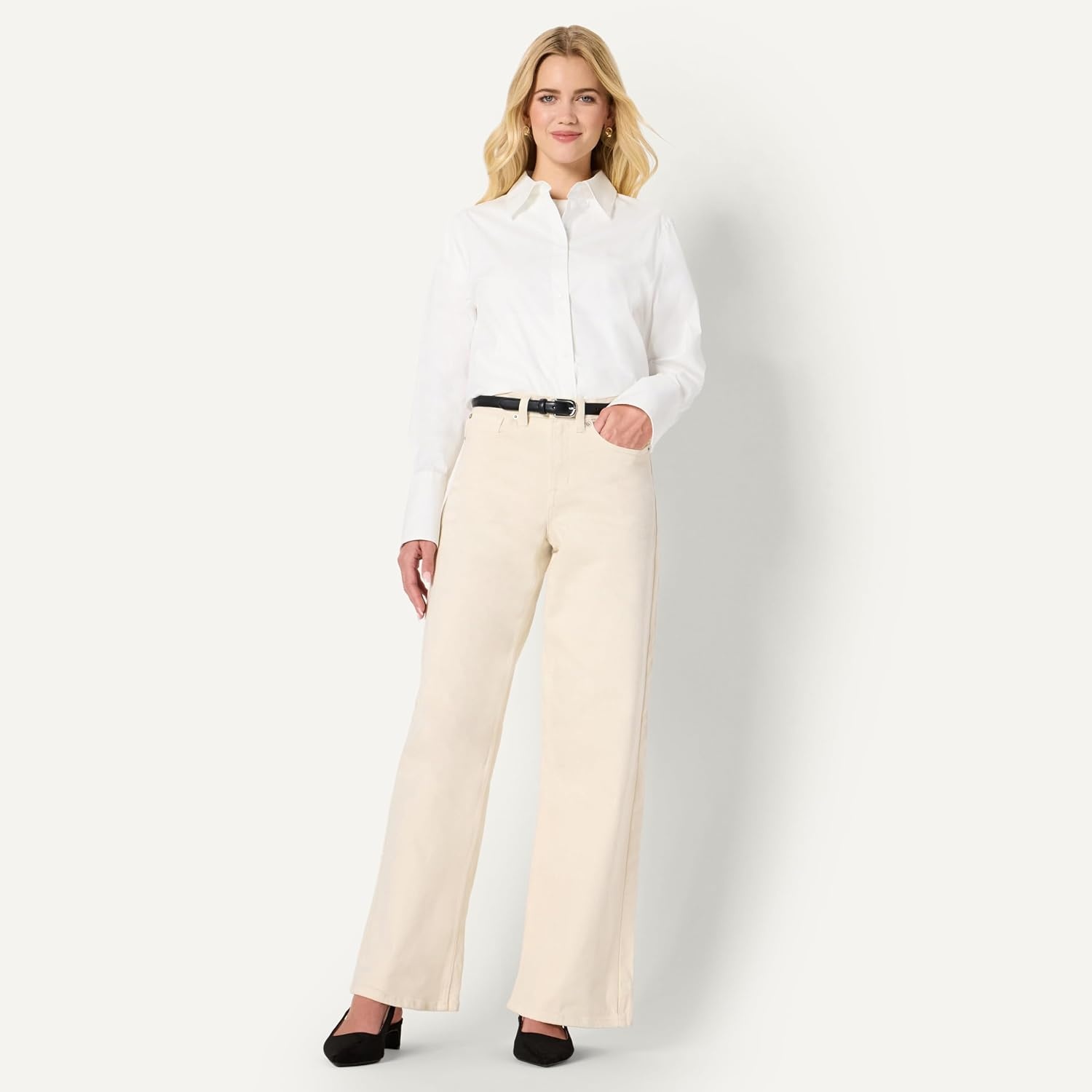 image:imageAmazon Essentials Womens OversizedFit Cropped Cotton Stretch Poplin ButtonDown ShirtBright White