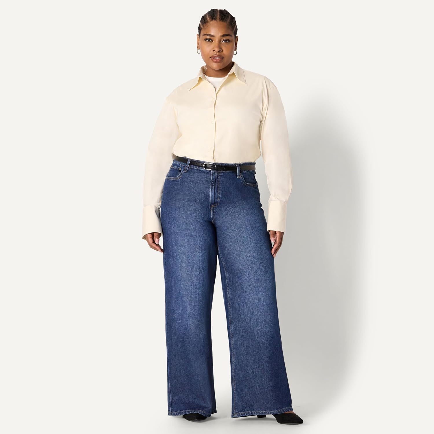 image:imageAmazon Essentials Womens OversizedFit Cropped Cotton Stretch Poplin ButtonDown ShirtCream