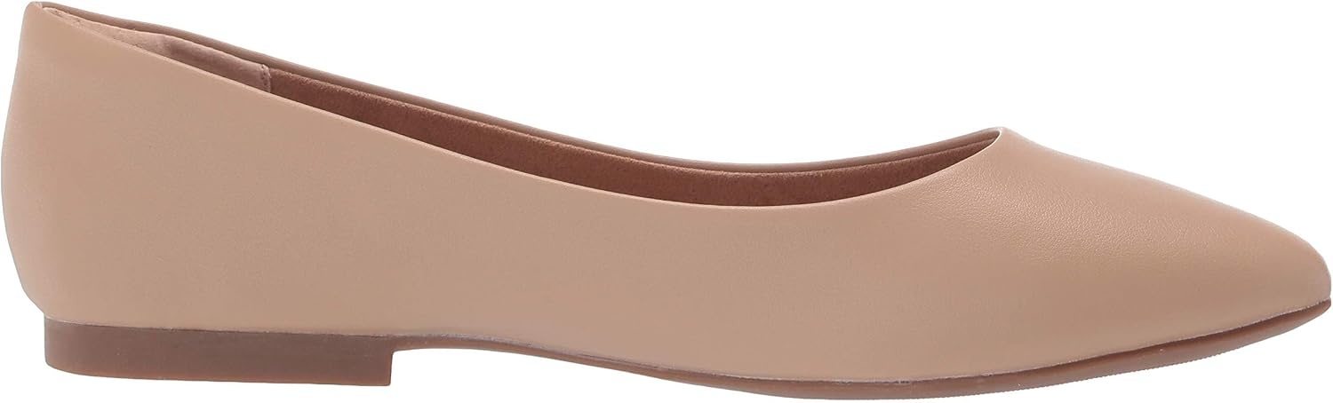 image:imageAmazon Essentials Womens PointedToe Ballet FlatsBeige Faux Leather