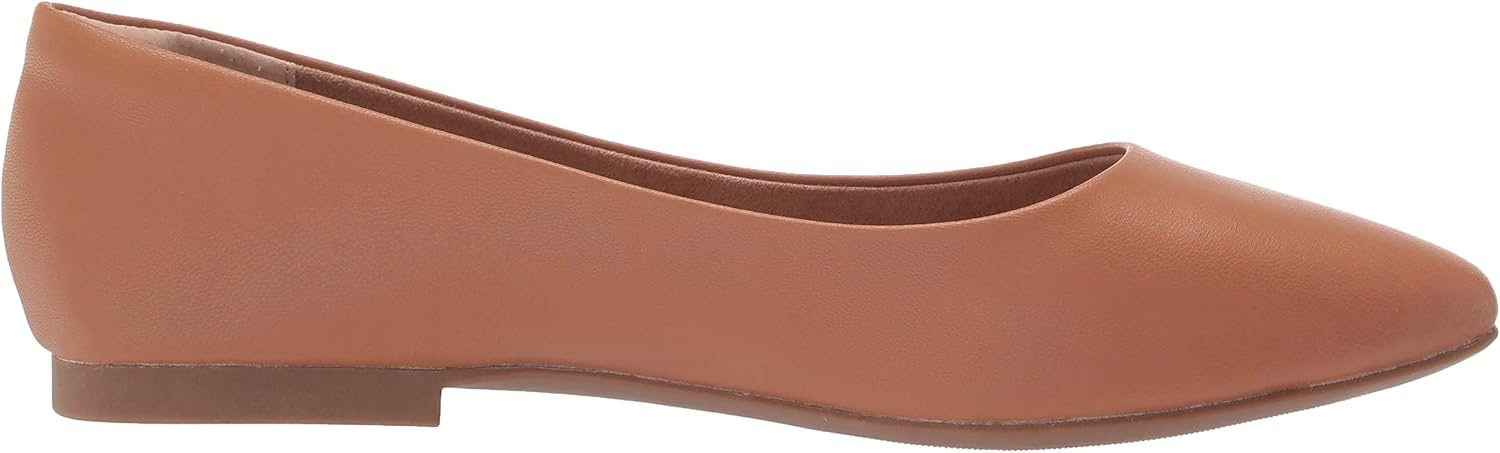 image:imageAmazon Essentials Womens PointedToe Ballet FlatsCamel