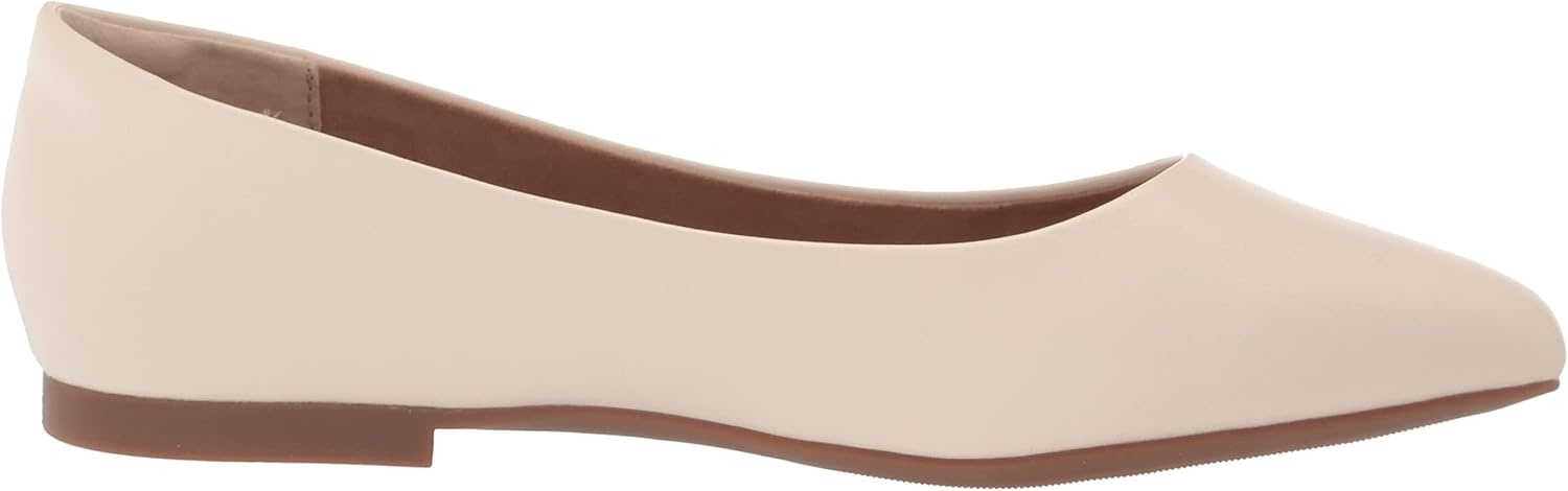 image:imageAmazon Essentials Womens PointedToe Ballet FlatsIvory