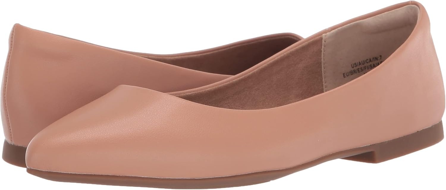 image:imageAmazon Essentials Womens PointedToe Ballet FlatsLight Camel