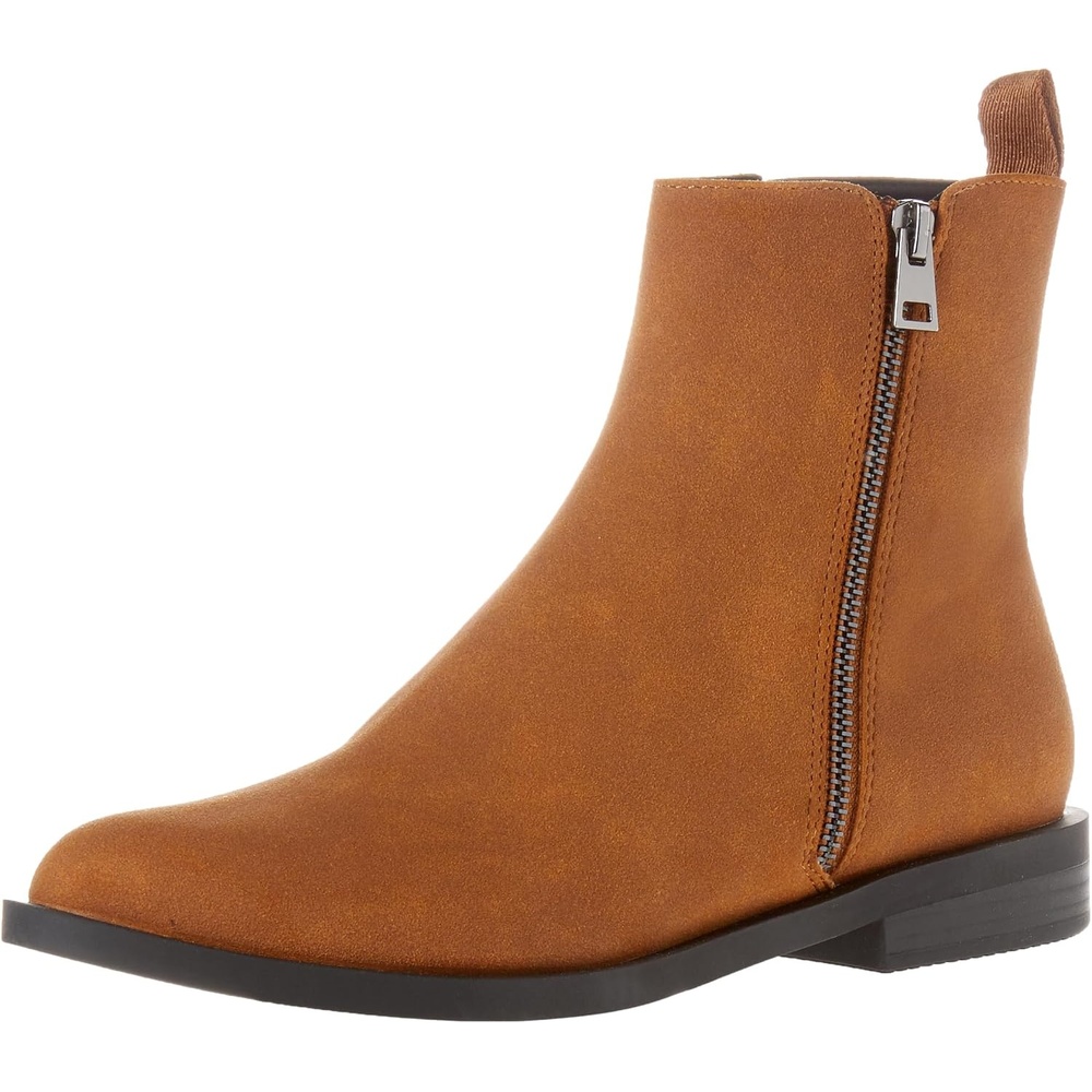 image:imageAmazon Essentials Womens Exterior Zip Flat Ankle BootTan Faux Suede