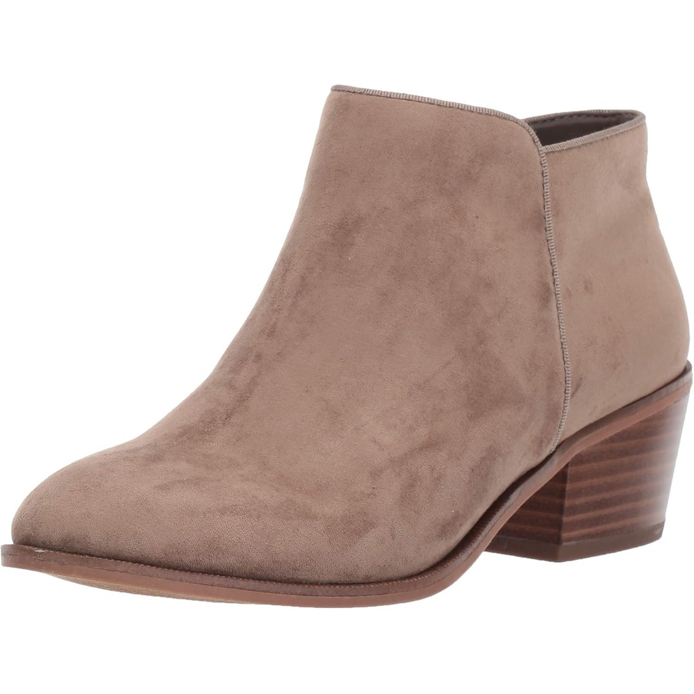 image:imageAmazon Essentials Womens Low Heel Ankle Boots with Side Zipper Stacked Block HeelTaupe