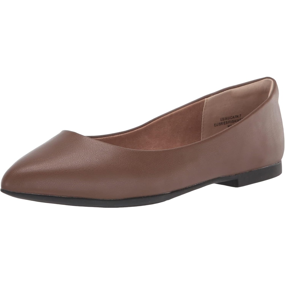 image:imageAmazon Essentials Womens PointedToe Ballet FlatsChocolate