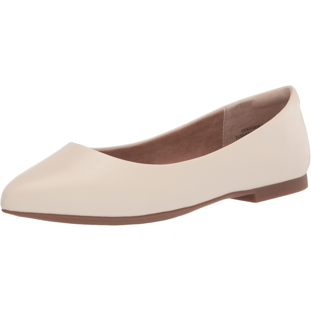 image:imageAmazon Essentials Womens PointedToe Ballet FlatsIvory