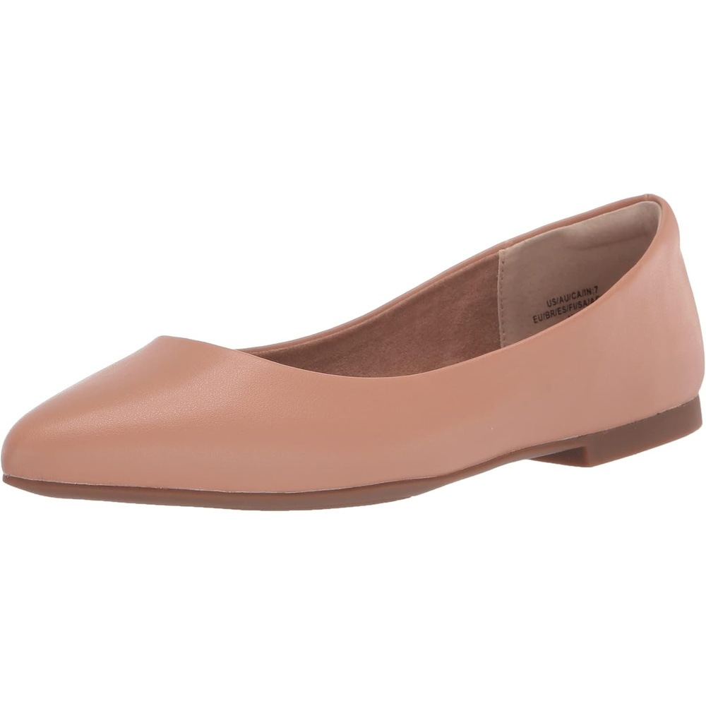image:imageAmazon Essentials Womens PointedToe Ballet FlatsLight Camel